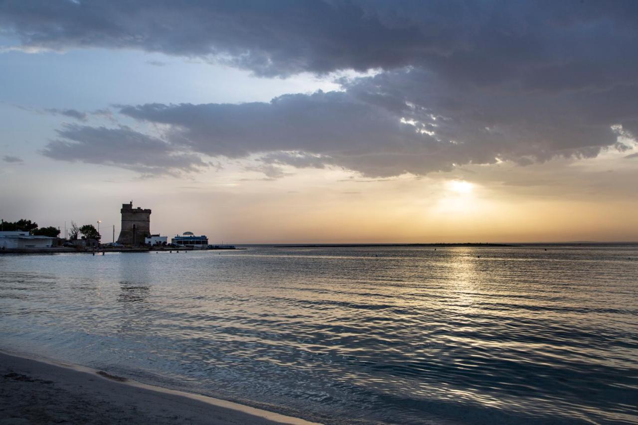 Residenza Del Mare Hotel Sant Isidoro  Buitenkant foto